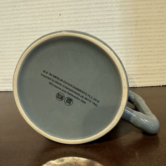 Sea Life Shark Porthole Coffee Mug Embossed Ship Gray 4" Merlin 2016 Nautical - Picture 6 of 6